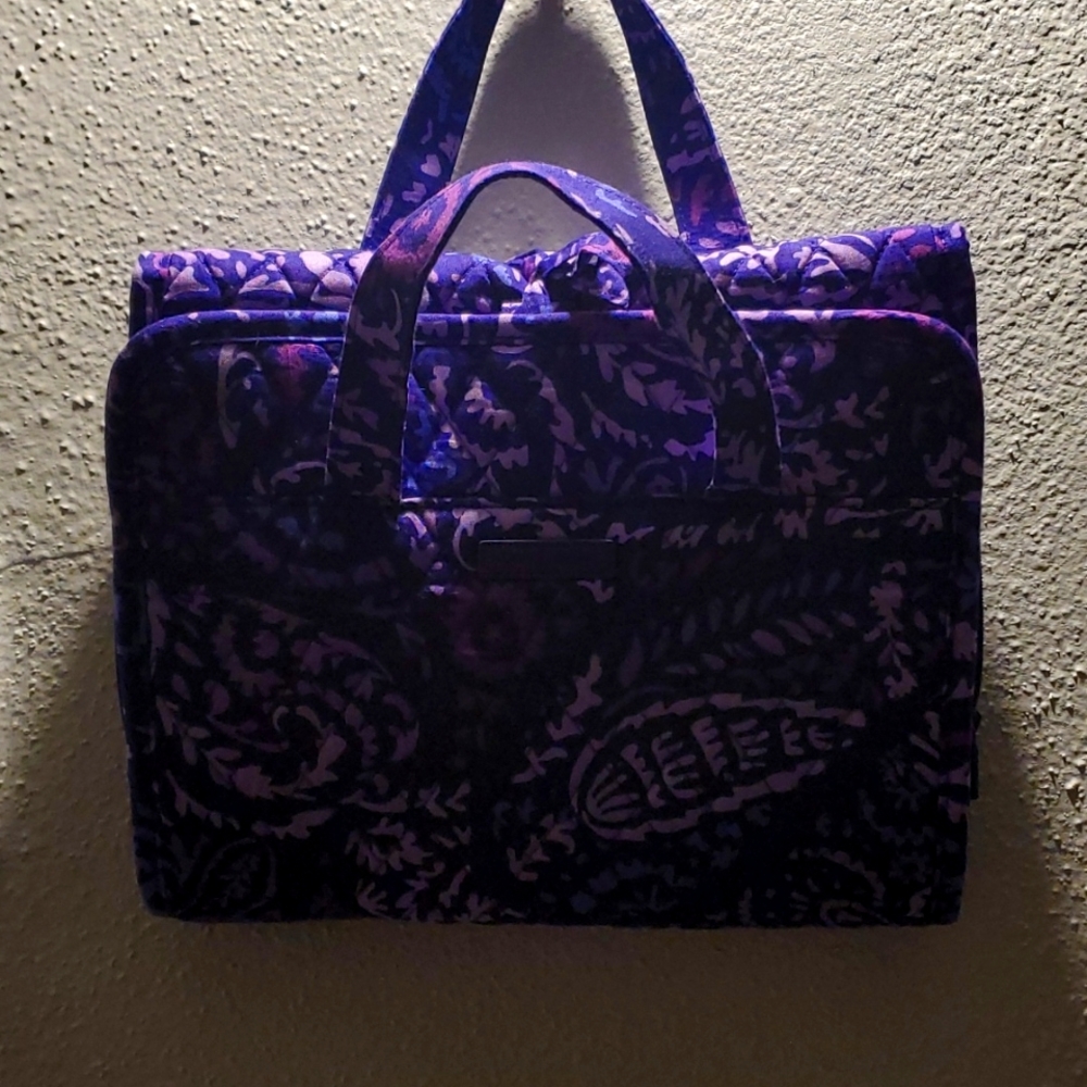 Travel toiletry bag